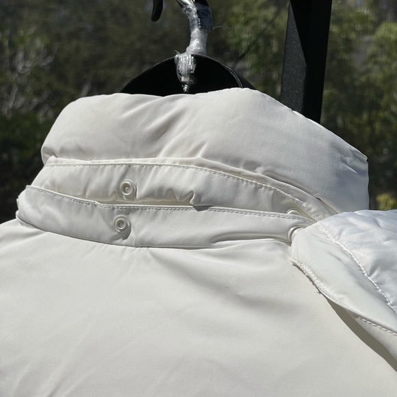 LACOSTE DOWN INSULATED WATER-RESISTANT QUILTED JACKET [BH8422] - Picture 10 of 13